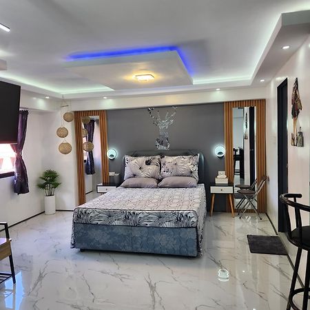 Condo Azur Suites B207 Near Airport, Netflix, Stylish, Cozy With Swimming Pool Isla de Mactán Exterior foto