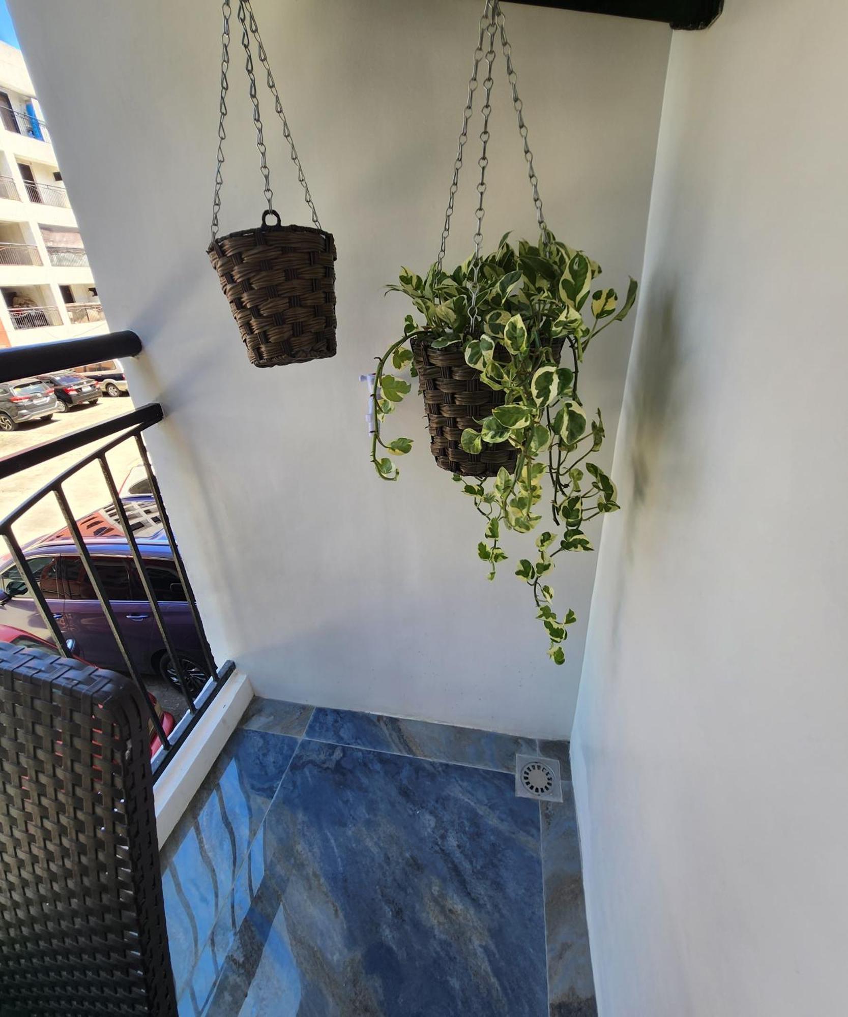 Condo Azur Suites B207 Near Airport, Netflix, Stylish, Cozy With Swimming Pool Isla de Mactán Exterior foto