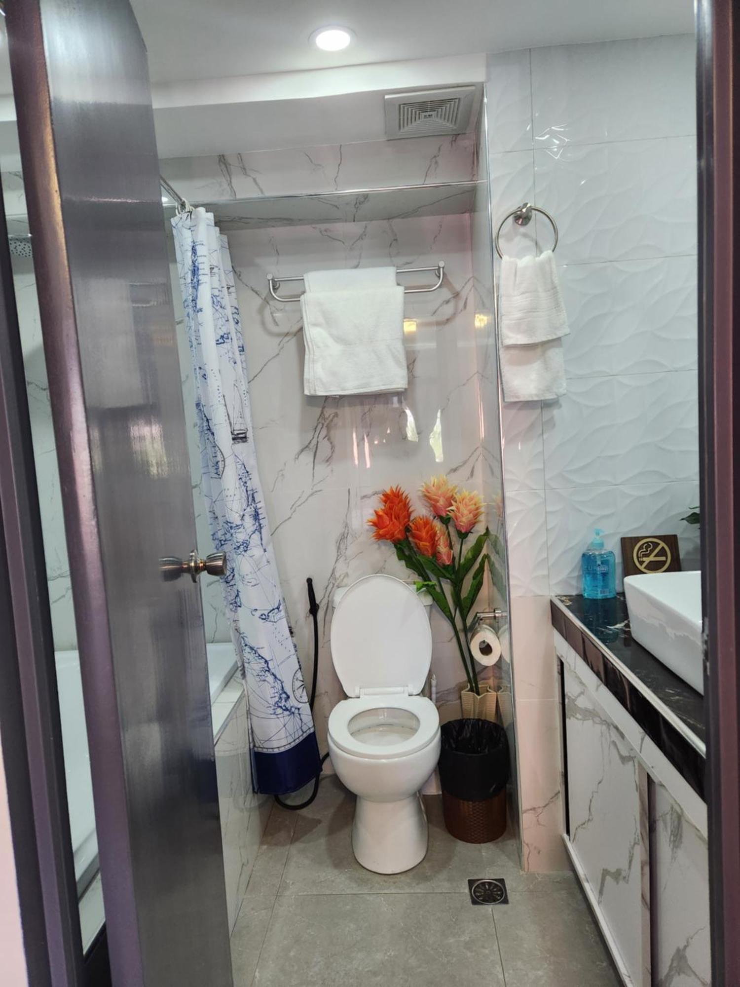 Condo Azur Suites B207 Near Airport, Netflix, Stylish, Cozy With Swimming Pool Isla de Mactán Exterior foto